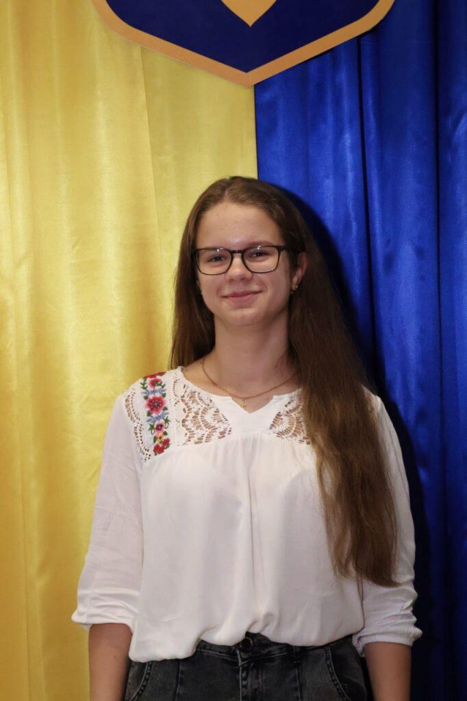 Возможно, это изображение улыбки