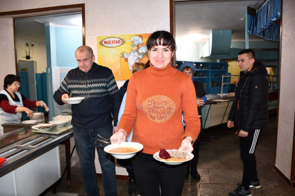 Возможно, это изображение один или несколько человек
