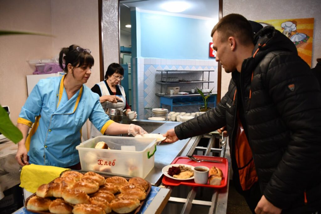 Возможно, это изображение один или несколько человек