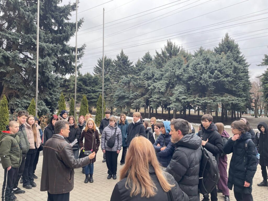 Возможно, это изображение один или несколько человек
