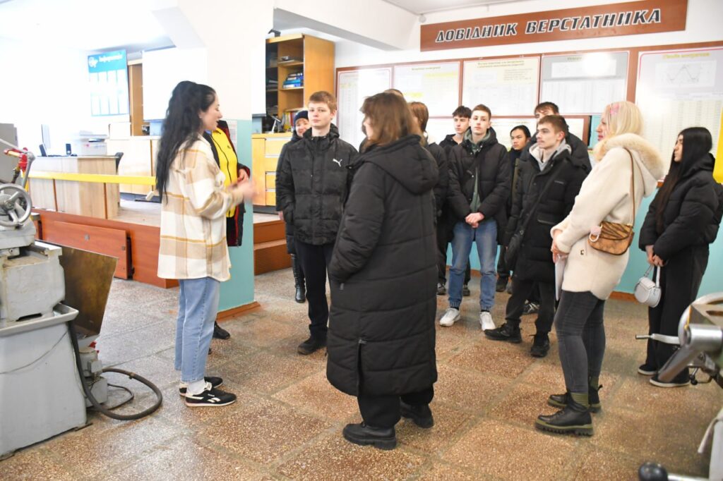 Возможно, это изображение больница и текст