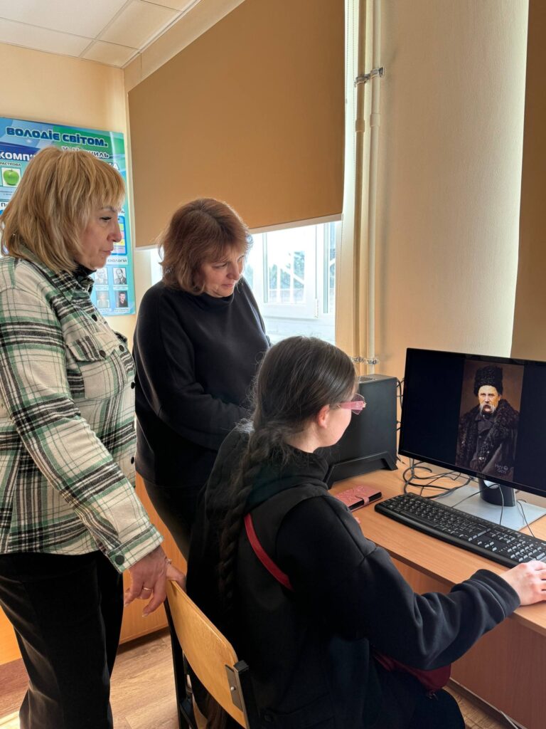 Возможно, это изображение учеба