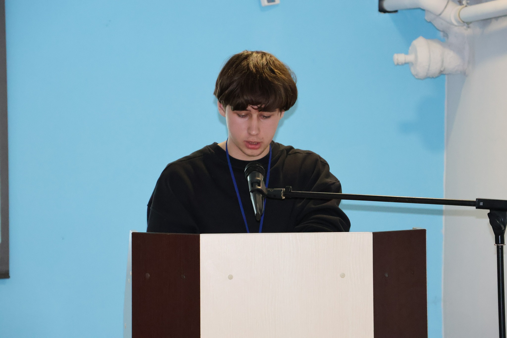 На зображенні може бути: одна або кілька осіб та люди навчаються
