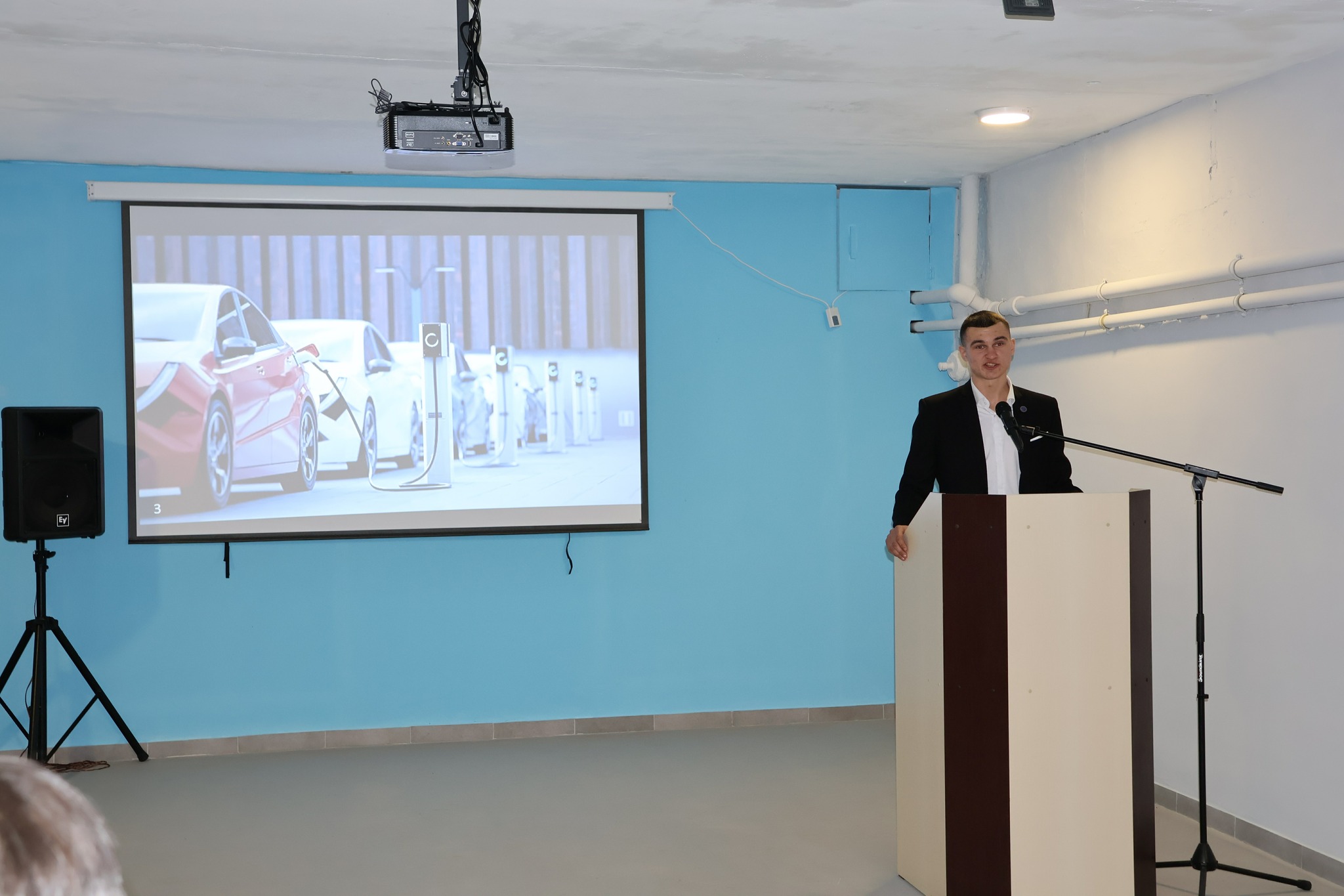 На зображенні може бути: текст