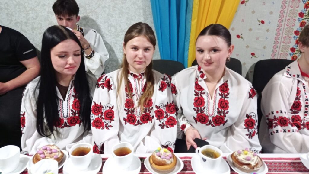 Возможно, это изображение один или несколько человек